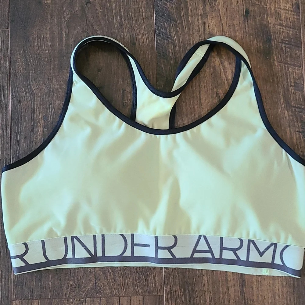 Under Armour Sports Bra - Picture 2 of 4